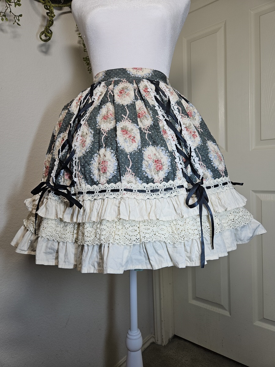 btssb ribbon bouquet skirt - navy - 2003